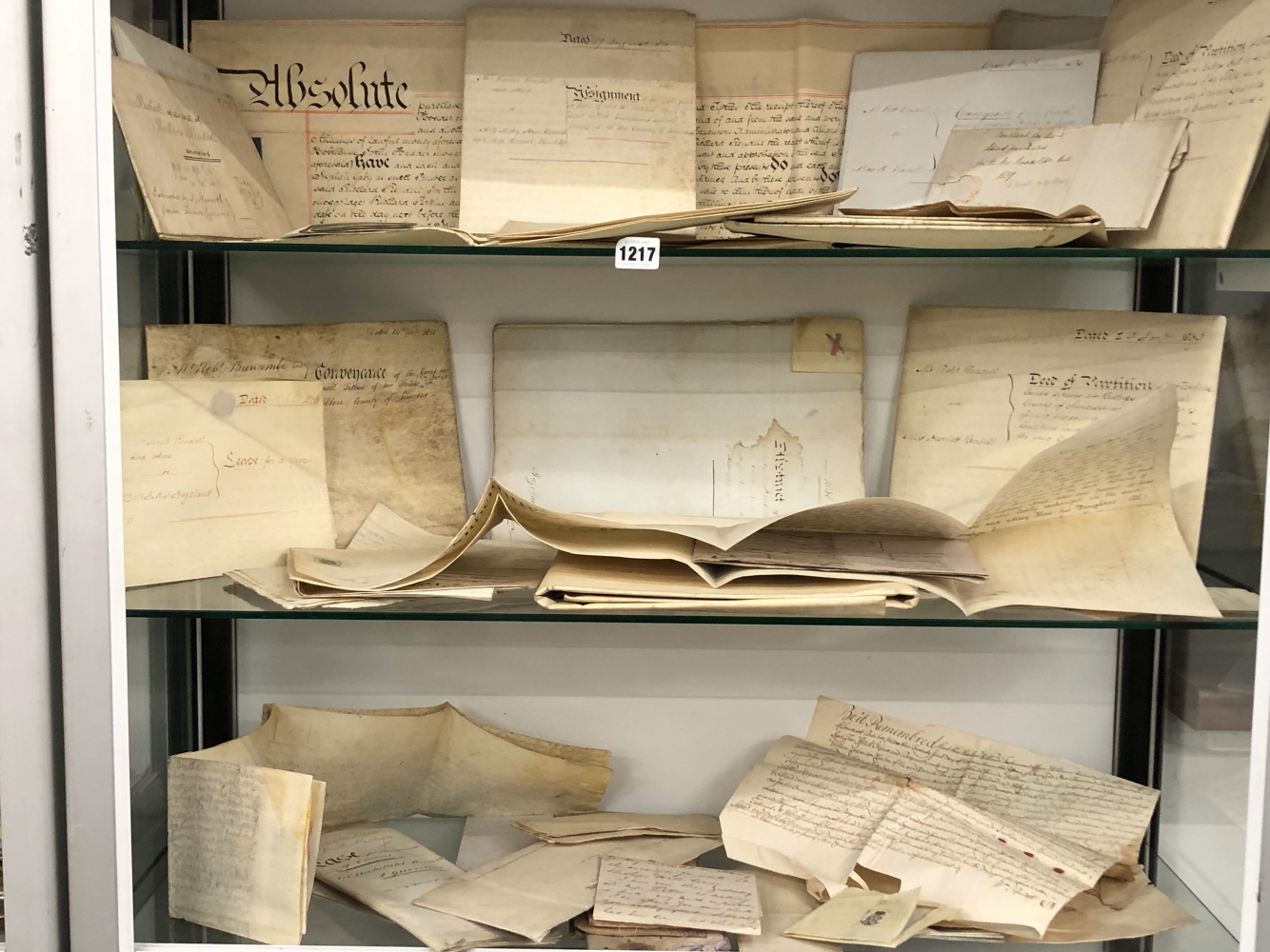 A GOOD COLLECTION OF VELLUM AND OTHER DEEDS AND INDENTURE DATING PRINCIPALLY 1800 TO 1830'S.