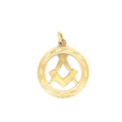 AN 18ct HALLMARKED GOLD MASONIC PENDANT, DATED 1911, CHESTER. WEIGHT 3.23grms.