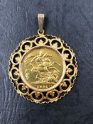 A VICTORIAN 22ct GOLD FULL SOVEREIGN DATED 1895 MELBOURNE MINT SET IN AN ASSESSED 9ct GOLD PENDANT