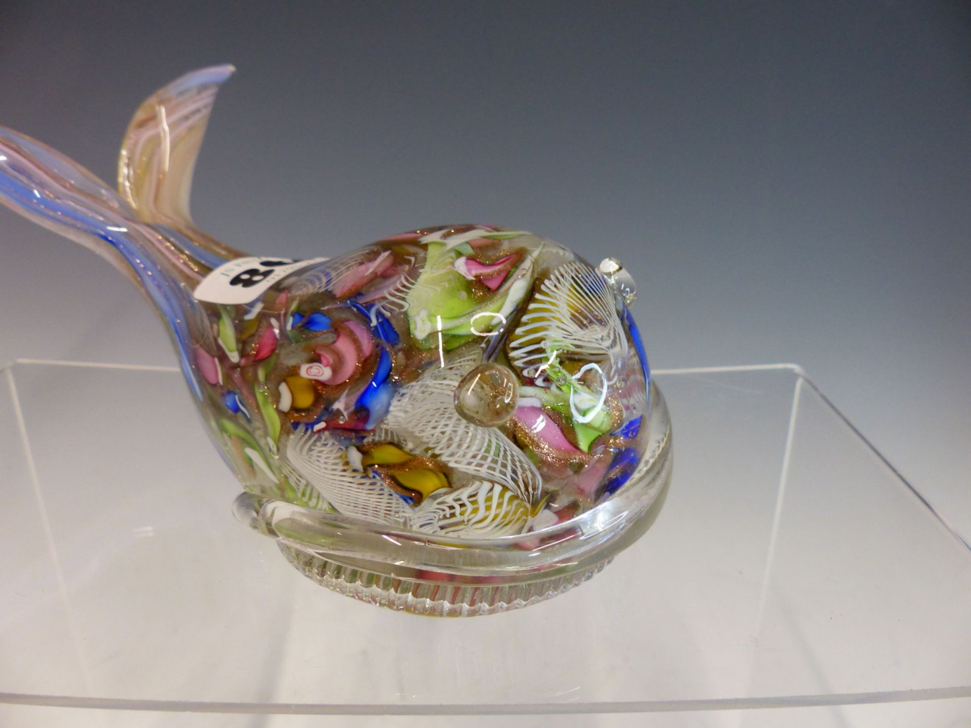 A LARGE MILLEFIORI FISH FORM PAPERWEIGHT. - Image 3 of 5