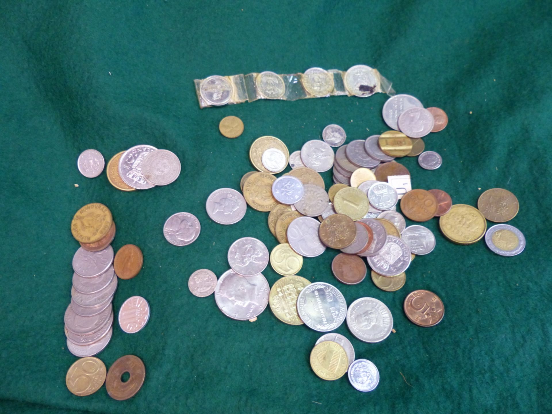 WORLD COINS: MAINLY 20th C. COPPER, BRASS AND SILVER DENOMINATIONS - Image 7 of 7