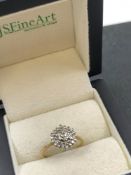 A 9ct HALLMARKED GOLD VINTAGE DIAMOND CLUSTER RING DATED 1985. FINGER SIZE N 1/2, WEIGHT 2.28grms.