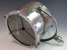 A GOOD VINTAGE SHIPS SEARCHLIGHT WITH POLISHED CHROME AND BRASS CASE.