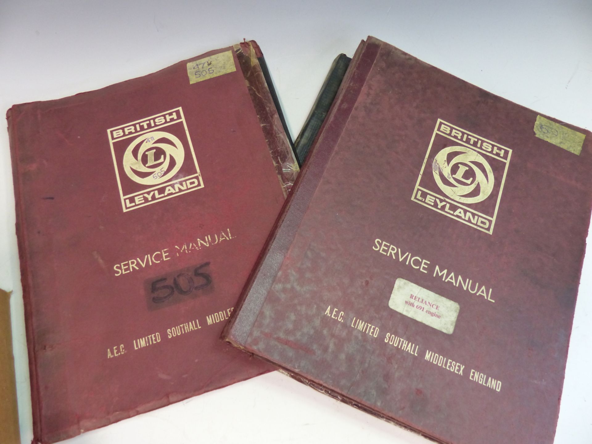 A GROUP OF AEC RELIANCE ENGINE SERVICE MANUALS. - Image 2 of 3