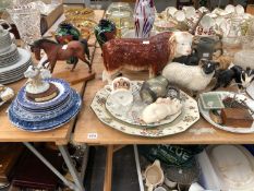A LARGE MELBA WARE BULL, DOULTON DINNER WARES, PEWTER MUGS, BESWICK SHEEPDOG AND A HORSE AND OTHER