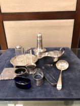 VARIOUS HALLMARKED SILVER WARES TO INCLUDE A SMALL 3 FOOT WAITER, A CASTOR,A SAUCE BOAT, SUGER