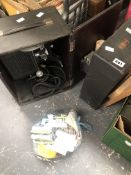 A VINTAGE8MM HOME KODACOLOUR 8 PROJECTOR AND FOURTEEN 8MM SPOOLS OF OLD TIME MOVIES AND A A BOX OF R
