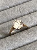 A 9ct HALLMARKED GOLD CZ SOLITAIRE RING. FINGER SIZE O. WEIGHT 2.72grms.