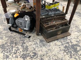 AN ELECTRIC BENCH GRINDER TOGETHER WITH A WORK BOX OF ENGINEERING TOOLS, SOCKET SETS ETC