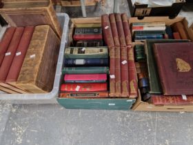 A GOOD COLLECTION OF ANTIQUE AND LATER BOOKS, INCLUDING FOLIO SOCIETY AND THREE BOUND VOLUMES OF THE