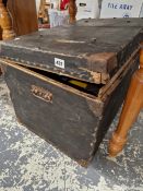 AN ANTIQUE BOX CONTAINING VARIOUS TOOLS.