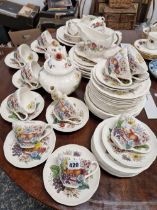 A COPELAND SPODE PART TEA AND DINNER SERVICE.