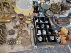 A QUANTITY OF VARIOUS COPPER AND BRASS WARES, ORNAMENTAL ORIENTAL WARES, MODEL CARS, BOOKENDS ETC.