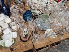 AN EXTENSIVE COLLECTION OF GOOD QUALITY OF ANTIQUE AND LATER, GLASS CHINA , PLATED WARES AND