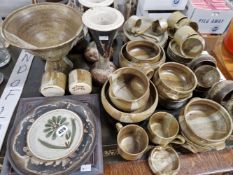 A COLLECTION OF VINTAGE POTTERY WARES.