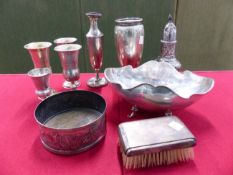 CONTINENTAL AND ENGLISH SILVER TO INCLUDE THREE JUDAIC CUPS, AND A PERUVIAN 925 STAMPED SILVER