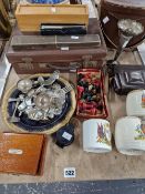 A VINTAGE DIE CAST CHEST SET, A SET OF TOWERS, SCIENTIFIC WEIGHTS, A COMPASS, SWIFT BINOCULARS, A