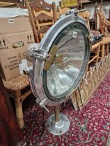 A LARGE VINTAGE ALLOY SHIPS SPOT LAMP.