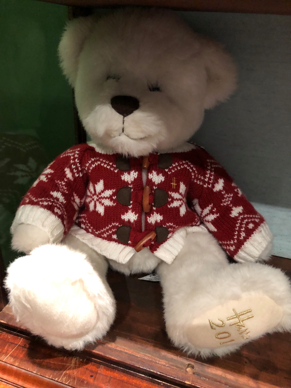 SEVENTEEN HARRODS CHRISTMAS TEDDY BEARS WITH THEIR DATES SEWN ONTO THEIR FEET - Image 3 of 4