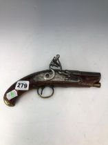 A BARNETT FLINTLOCK PISTOL WITH A BRASS TRIGGER GUARD AND A WOODEN RAMROD BELOW THE BARREL