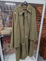 A VINTAGE INVERTERE WOOL HERRINGBONE TWEED SHOOTING OVERCOAT / CAPE.