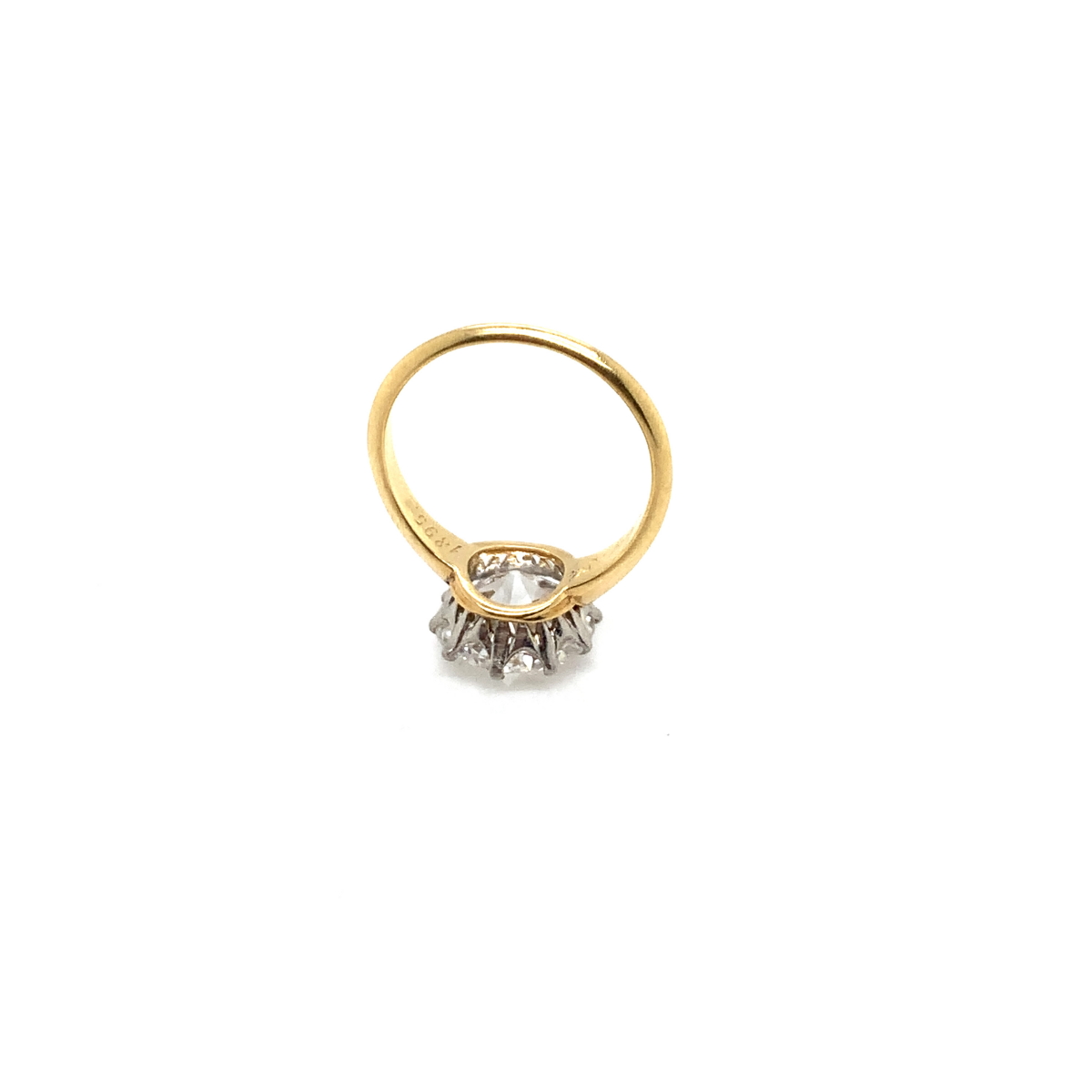 AN ANTIQUE OLD EUROPEAN CUT DIAMOND SINGLE STONE RING. THE IMPRESSIVE DIAMOND IN A TEN CLAW PLATINUM - Image 2 of 20