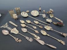 A SET OF SIX 925 SILVER COFFEE SPOONS, EIGHT OTHER EUROPEAN SPOONS, TWO SILVER MATCHBOX SLEEVES, A