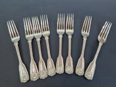 A HARLEQUIN SET OF LARGELY MID 19th C. FIDDLE, THREAD AND SHELL CUTLERY, COMPRISING TWELVE OF