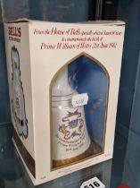 BELLS SCOTCH WHISKY COMMEMORATIVE PORCELAIN FLASK PRINCE WILLIAM OF WALES BIRTH 1982 50cl