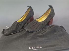 A PAIR OF CELINE LADYS GOLD LINED BLACK HIGH HEELED SHOES, SIZE 39
