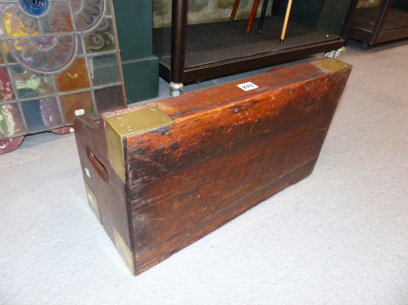 A BRASS BOUND TEAK BOOK CARRIER, THE NARROW SIDES PIERCED WITH HANDLES. W 53cms. - Image 3 of 5