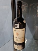 1 BOTTLE 75cl GRAHAMS VINTAGE PORT 1960