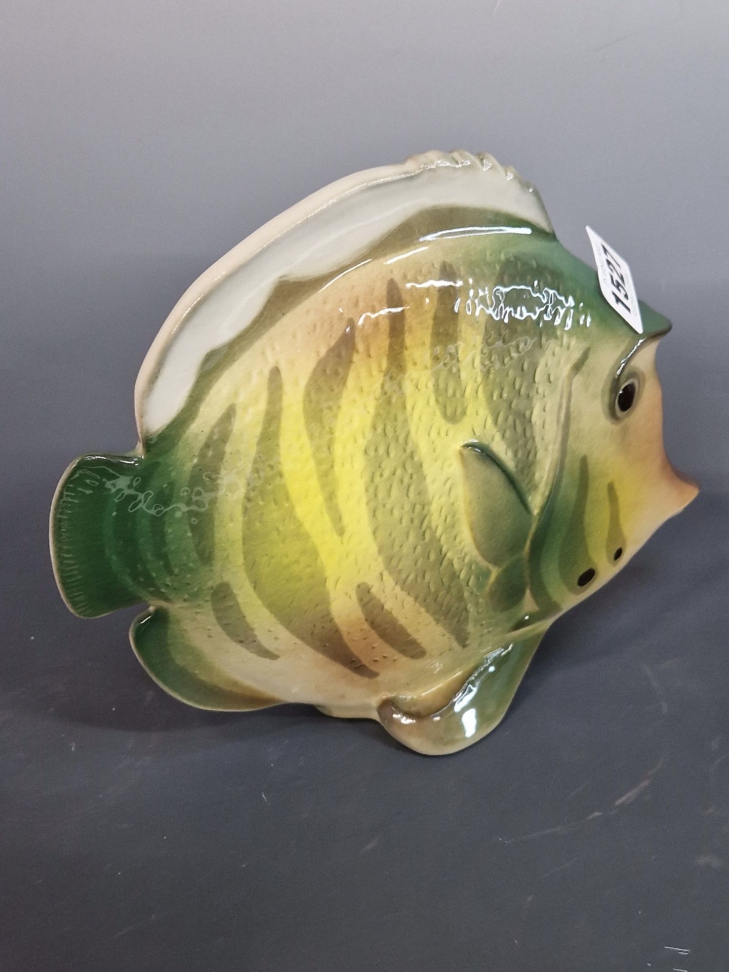 A PAIR OF LOMONOSOV PORCELAIN FISH TOGETHER WITH TWO OTHERS. W 22cms. - Image 3 of 8