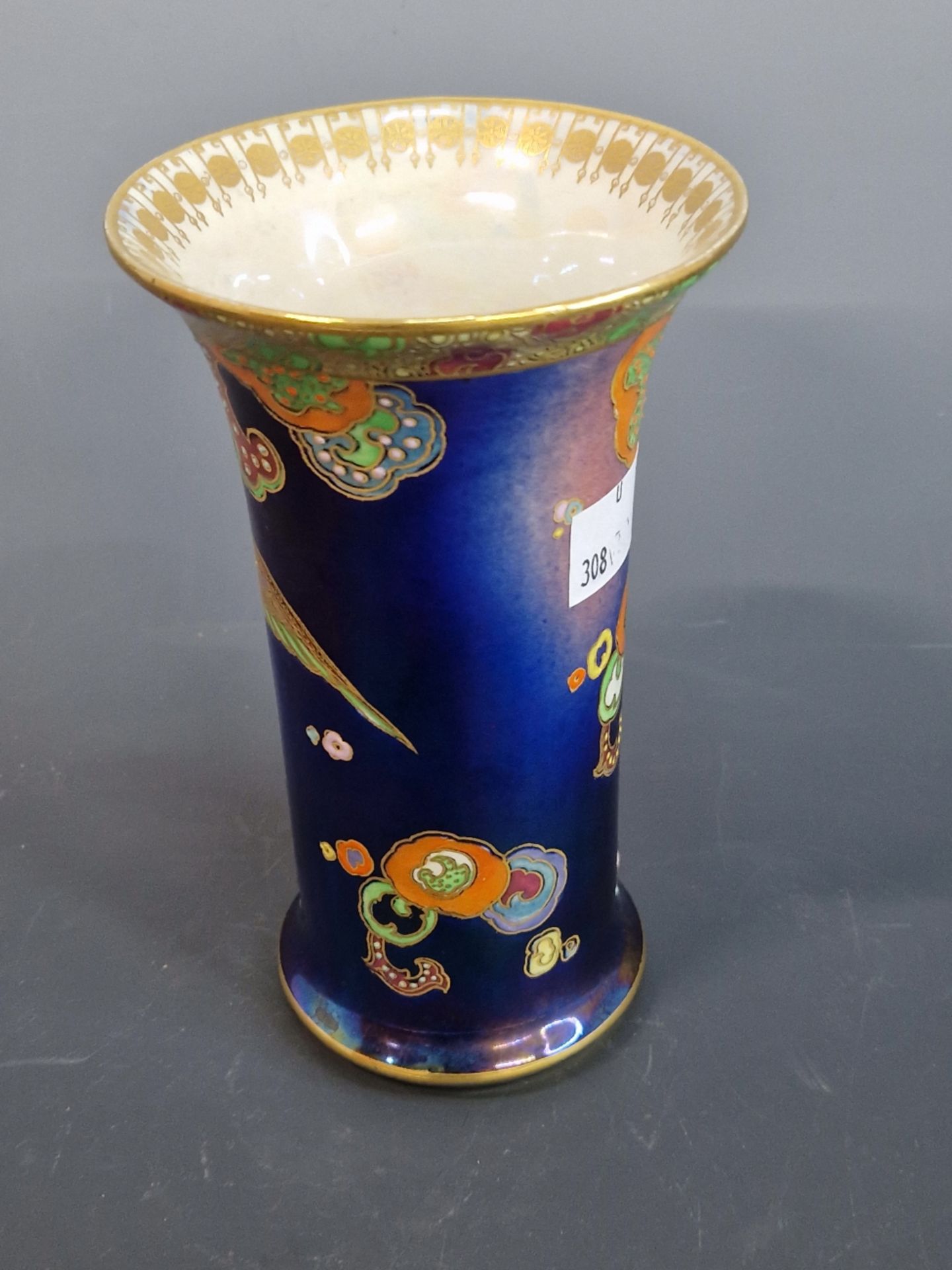 CARLTONWARE- A LUSTRE DECORATED FLARED RIM BEAKER VASE WITH EXOTIC BIRD DECORATION. - Image 4 of 5