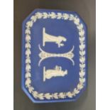 WEDGWOOD- A JASPERWARE DECORATED RECTANGULAR SMALL TRAY. 26.5 X 20 cm.