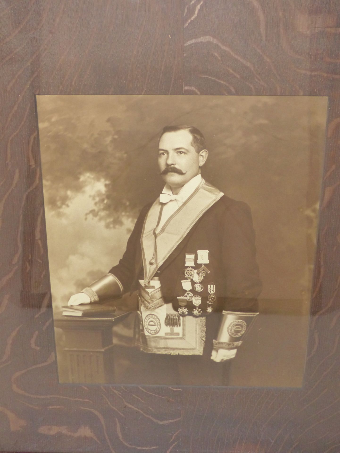 TWO PHOTOGRAPHIC PORTRAITS OF MASONIC MASTERS W. BRO. H. HARTLEY AND W. BRO. W. N. ROWELL IN VINTAGE - Image 3 of 4