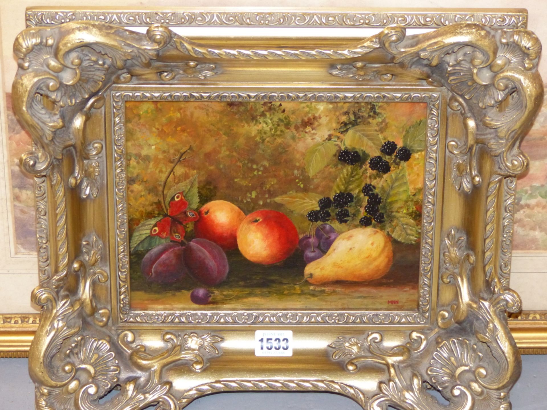 MARTIN NASH (CONTEMPORARY SCHOOL) A DECORATIVE STILL LIFE PAINTING, INITIALLED, OIL ON BOARD. 20 x - Image 4 of 4