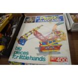 A boxed 1970s plastic Meccano set, Set 400. Unchecked for completeness