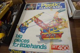 A boxed 1970s plastic Meccano set, Set 400. Unchecked for completeness