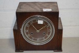 Early 20th Century oak cased mantel clock