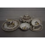 Quantity of Wedgwood Avocado pattern table wares