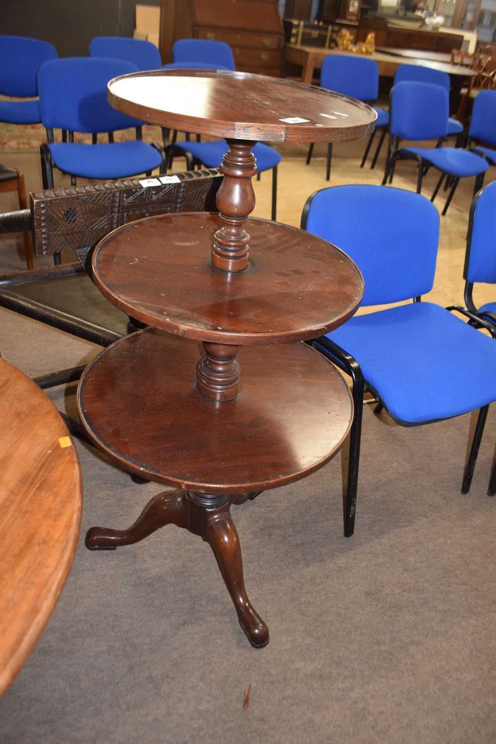 Hepplewhite style three tier mahogany dumb waiter on tripod base, 108cm high - Image 2 of 3