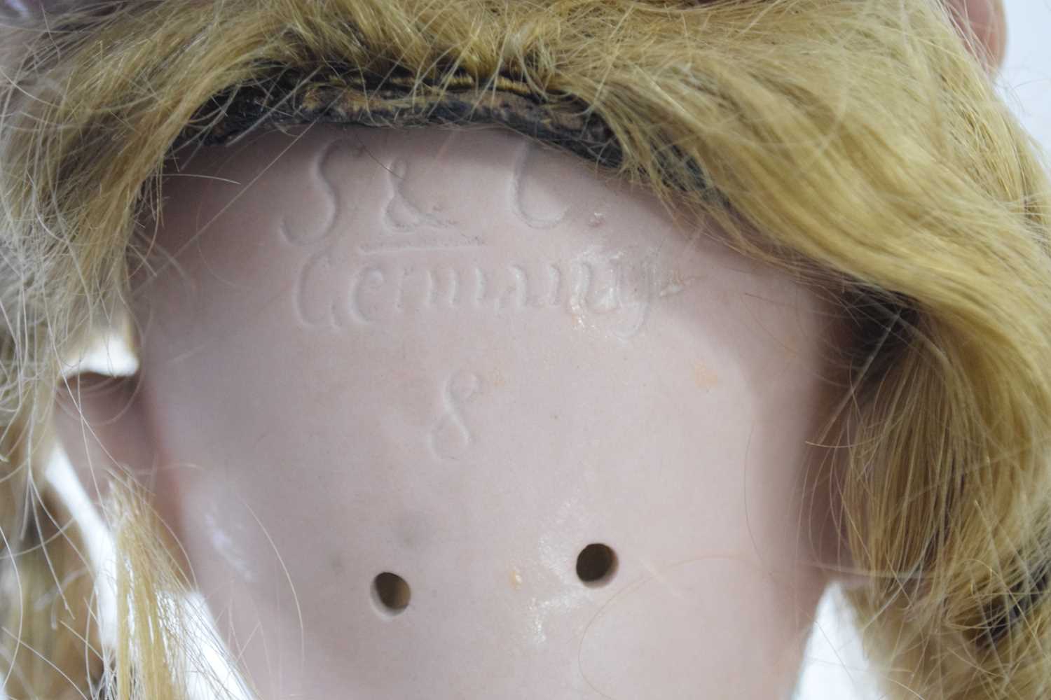 German bisque headed doll in original clothing, the head marked S&C, Germany - Image 3 of 3