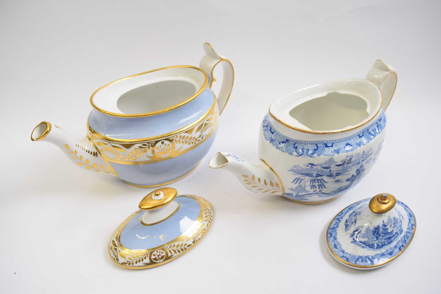 Two early 19th Century English porcelain teapots, one Spode pattern number 2199 in red and the other - Image 2 of 3