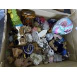 Box of various assorted ornaments