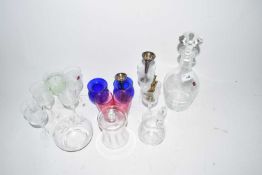 Mixed Lot: Modern glass decanter with drinking glasses with etched design together with other