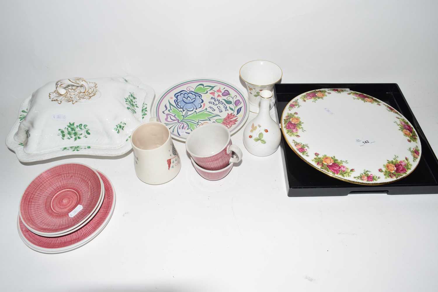 Mixed lot of assorted ceramics to include a Royal Albert Old Country Rose cake stand, a Poole