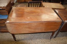 Large 19th Century mahogany Pembroke table on turned legs, 109cm wide