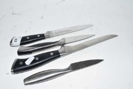 Quantity of modern kitchen knifes