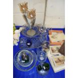 Mixed Lot: Various glass bowls, jugs etc